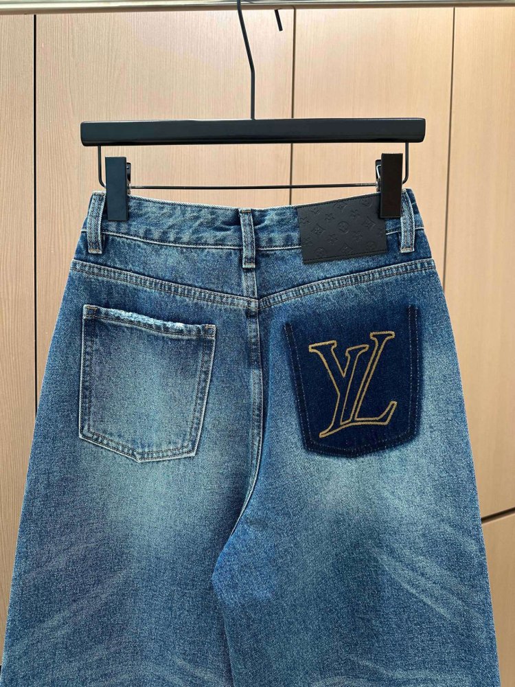 Джинсы женские фото 4