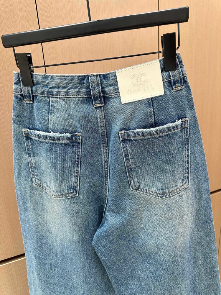 Джинсы женские фото 4