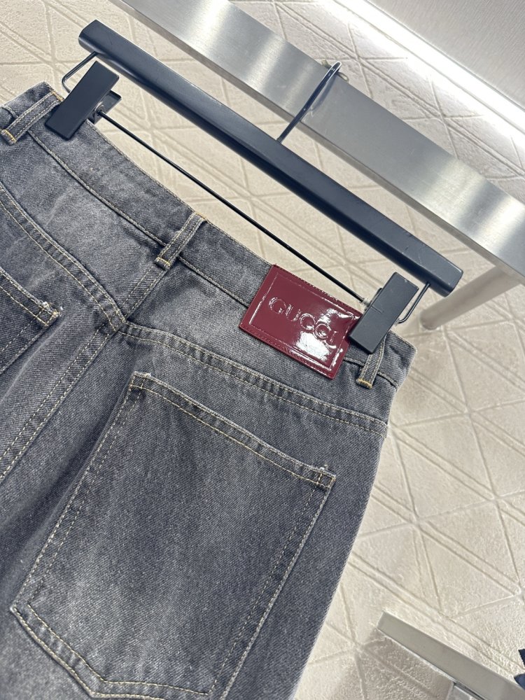 Джинсы женские фото 4