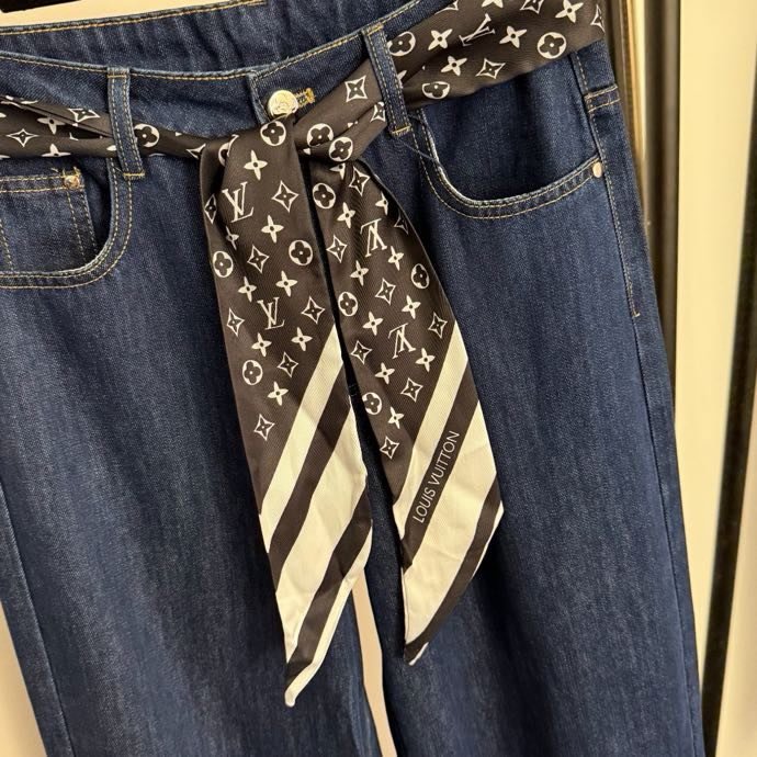 Джинсы женские фото 4