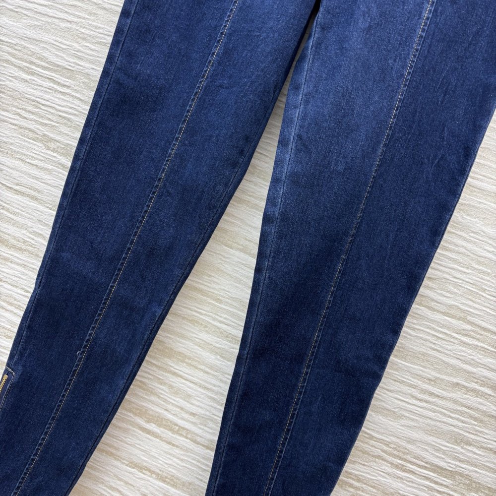 Джинсы женские фото 5