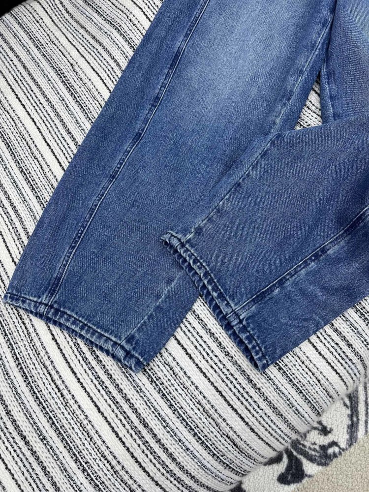 Джинсы женские фото 5