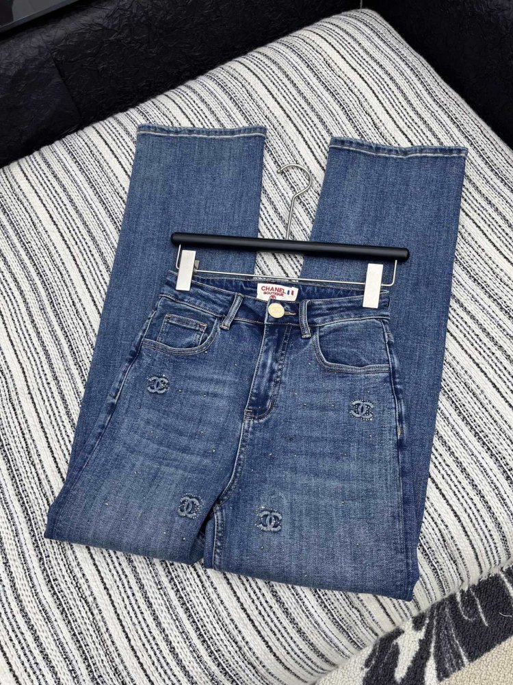 Джинсы женские фото 5