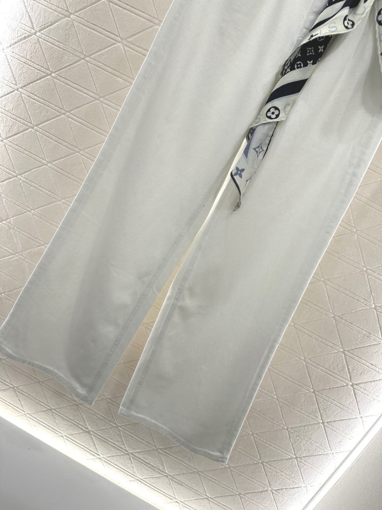 Джинсы женские фото 5