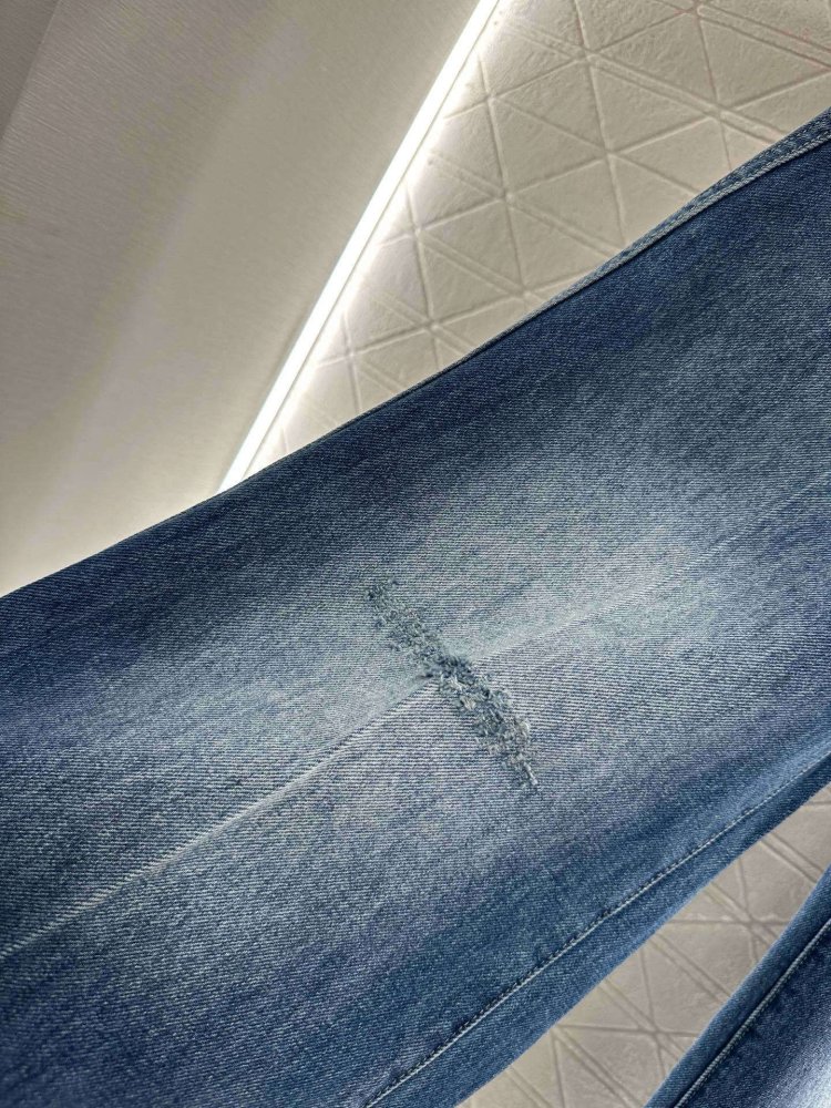 Джинсы женские фото 5