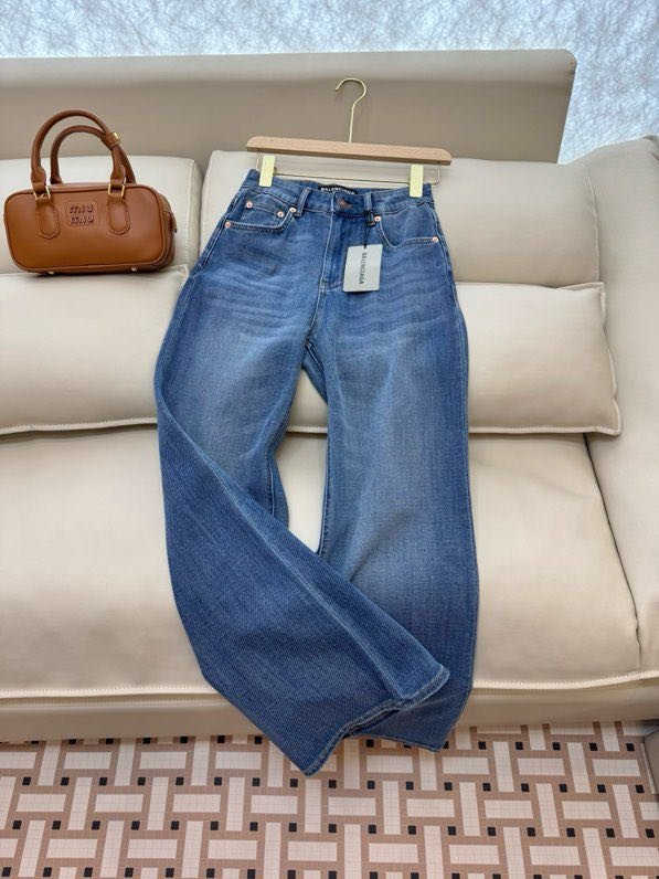 Джинсы женские фото 5