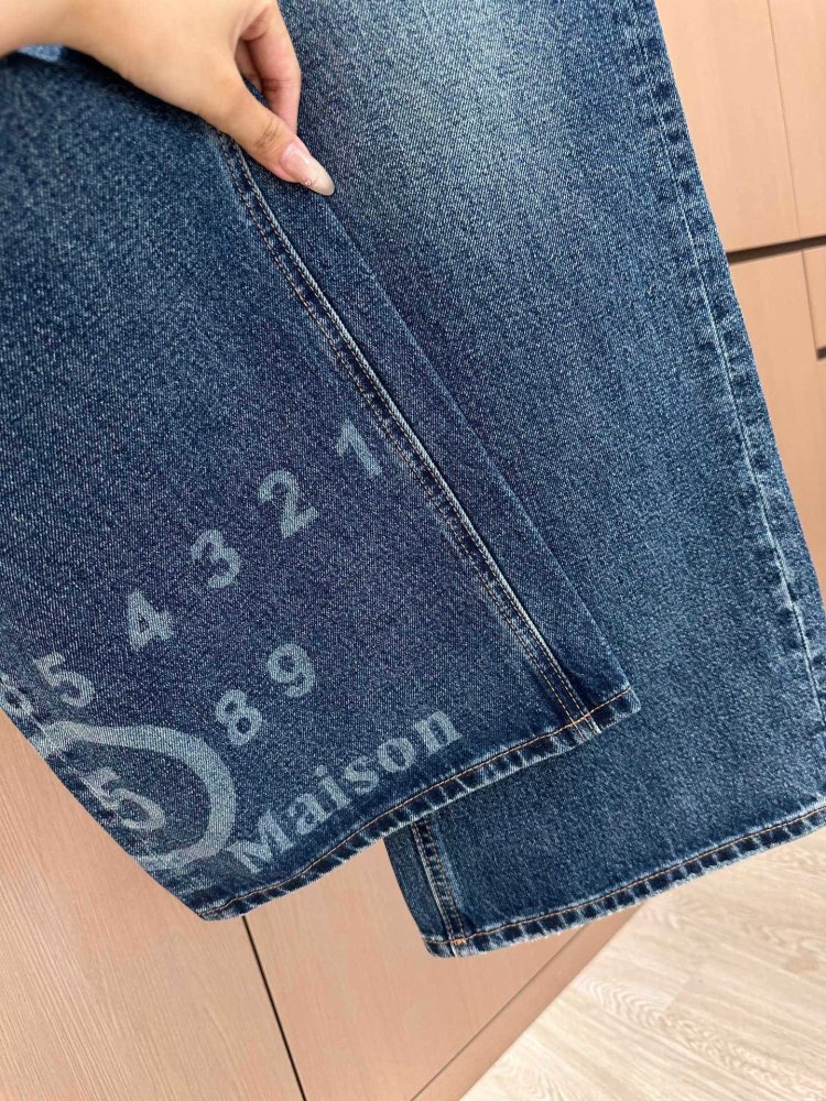 Джинсы женские фото 5