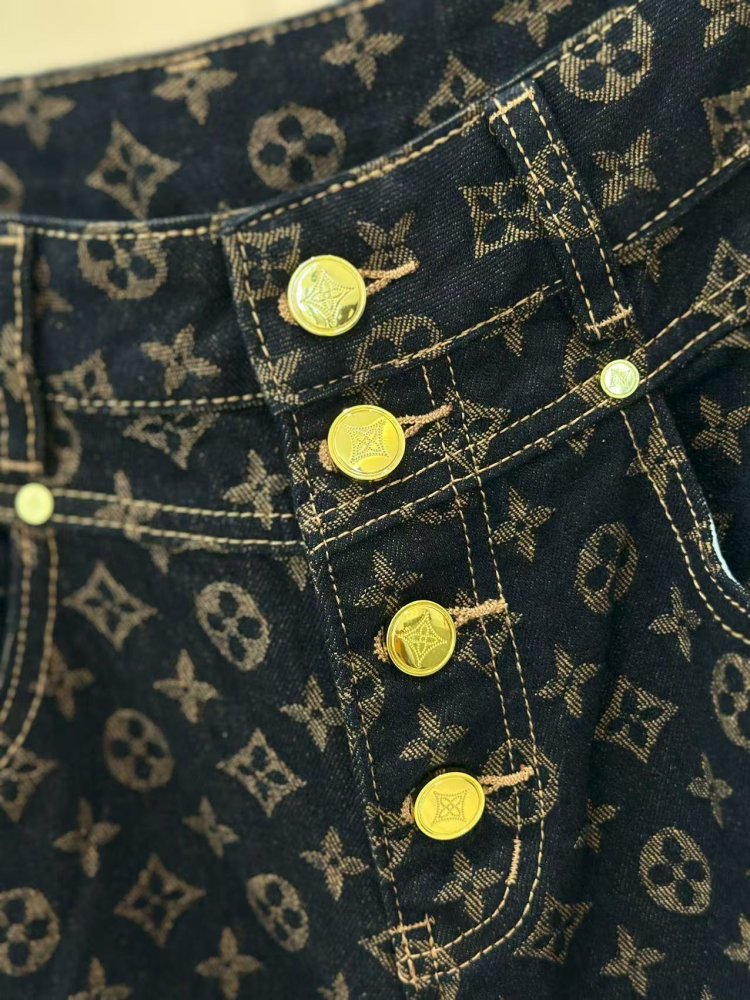 Джинсы женские фото 5