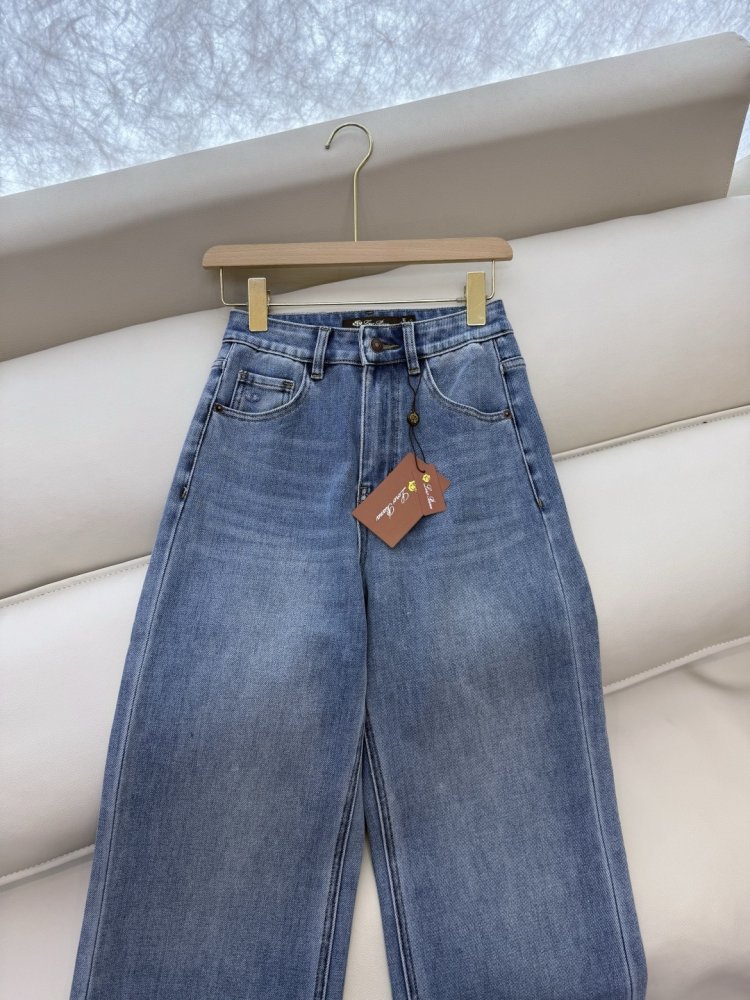 Джинсы женские фото 5