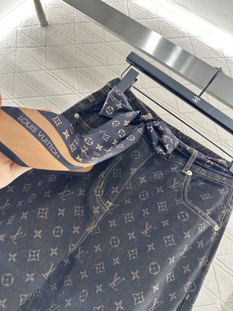 Джинсы женские фото 5