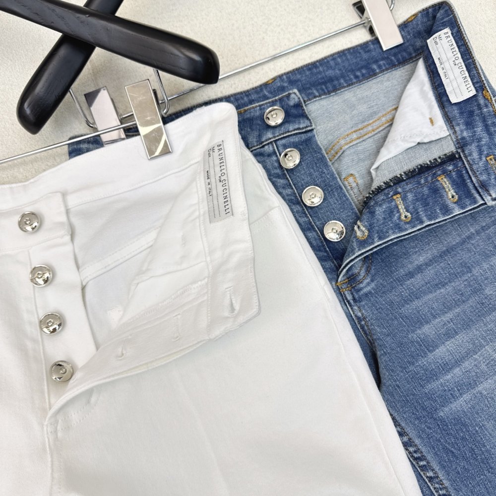 Джинсы женские фото 5