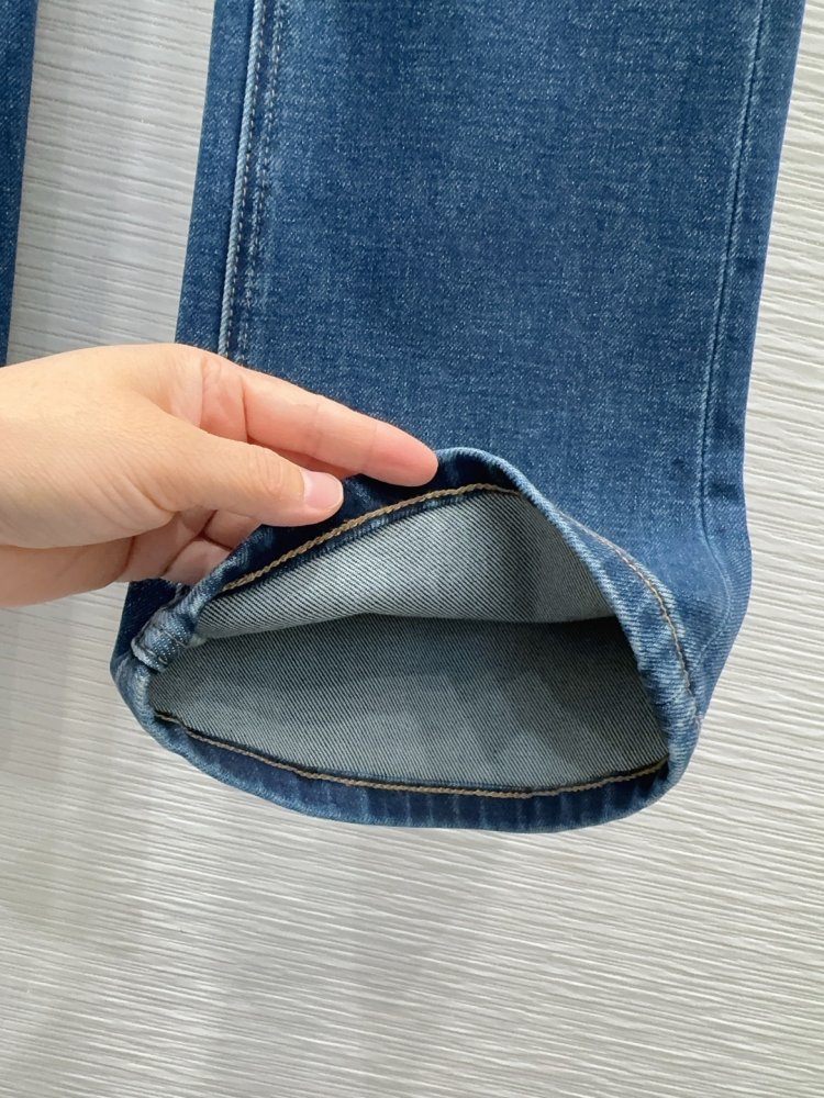 Джинсы женские фото 5