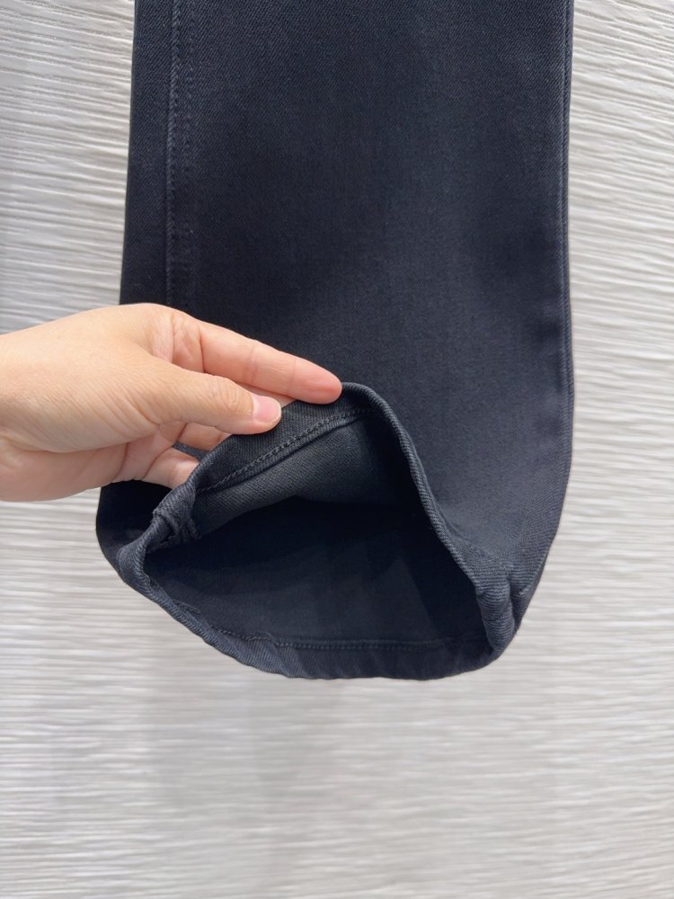 Джинсы женские фото 5