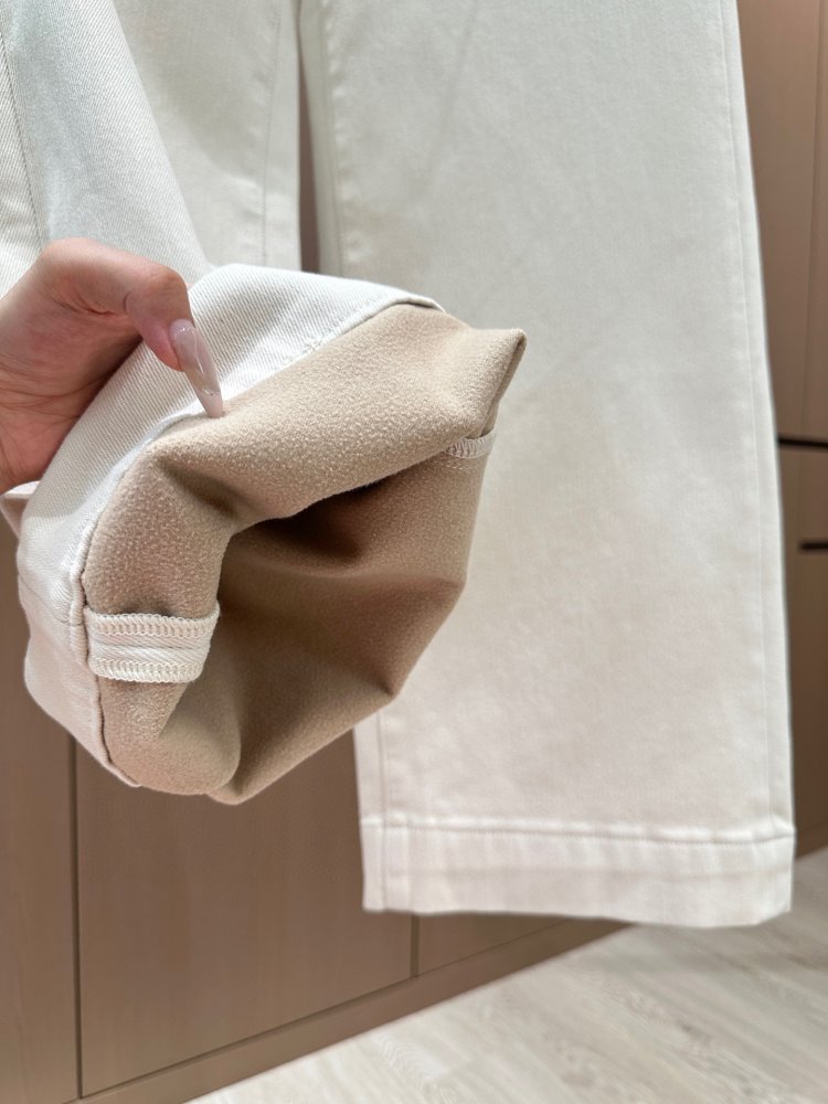 Джинсы женские фото 5