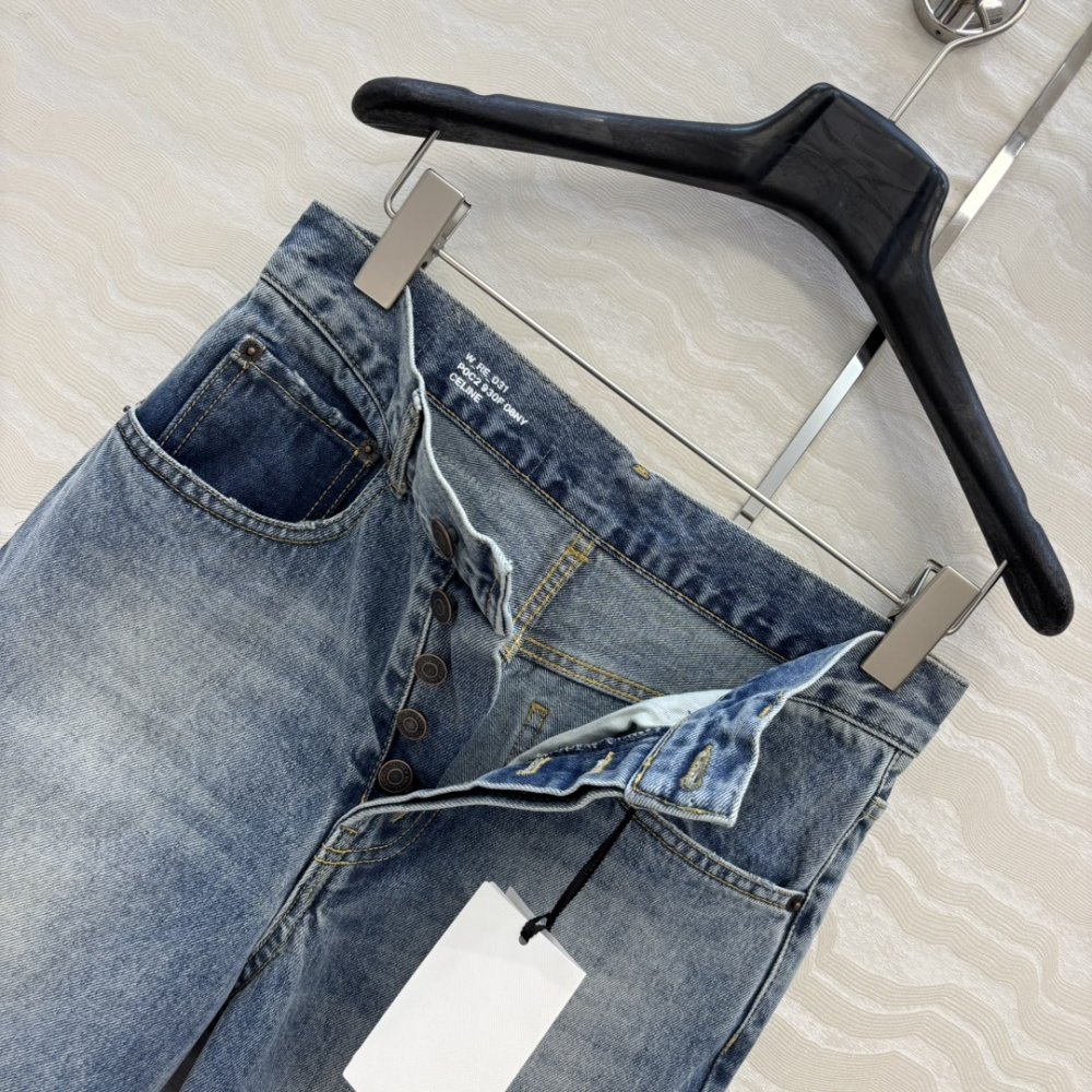 Джинсы женские фото 5