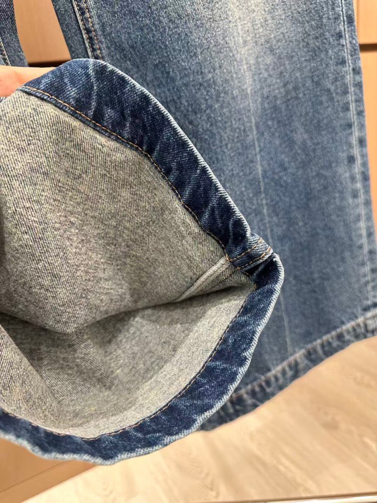 Джинсы женские фото 5