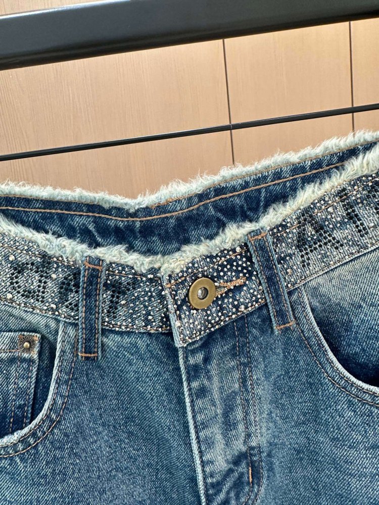 Джинсы женские фото 5