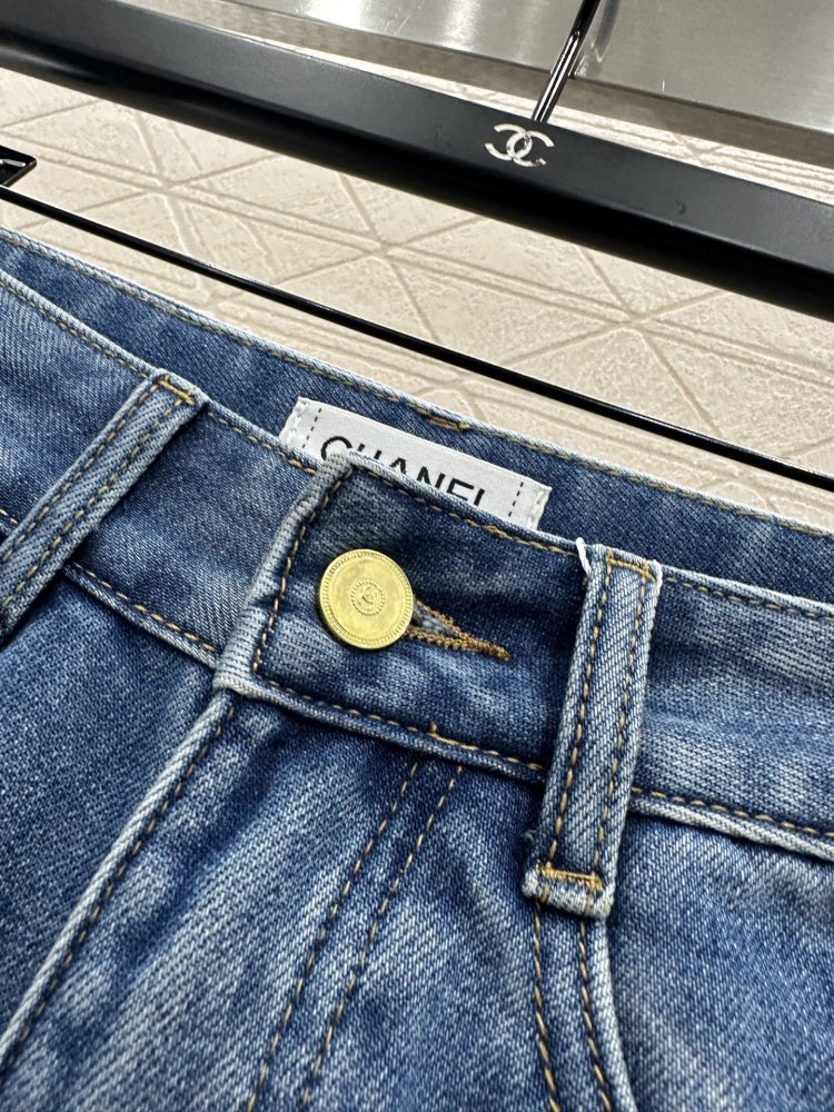 Джинсы женские фото 5