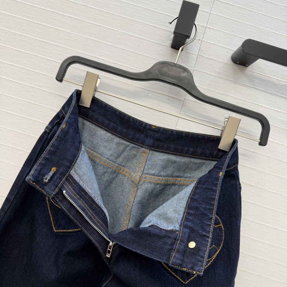 Джинсы женские фото 5