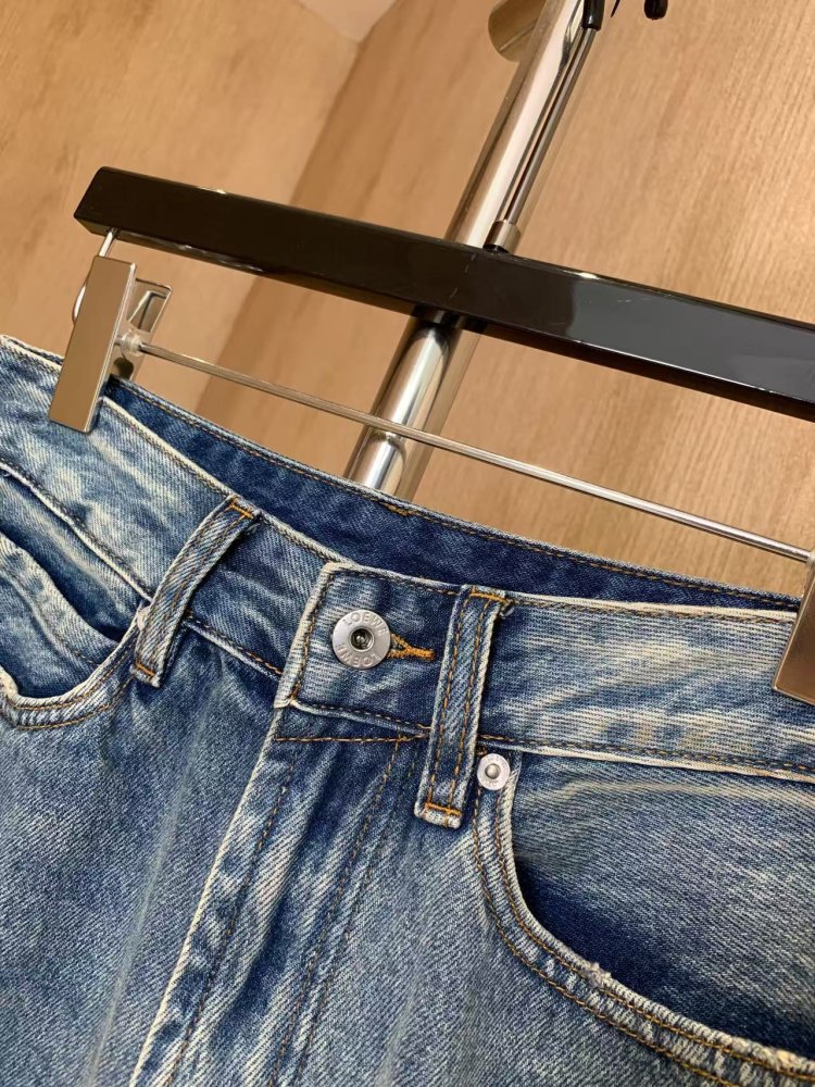 Джинсы женские фото 6