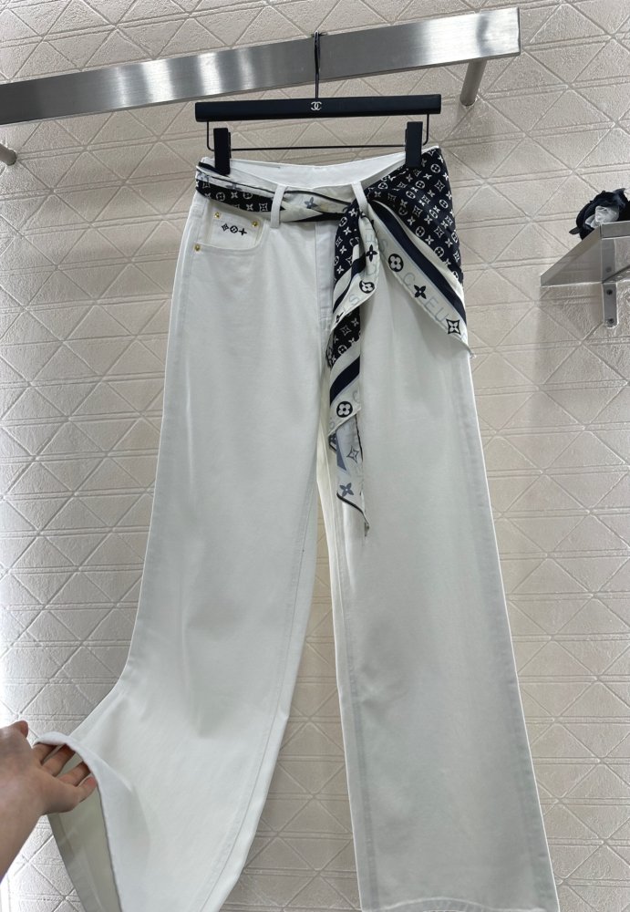 Джинсы женские фото 6