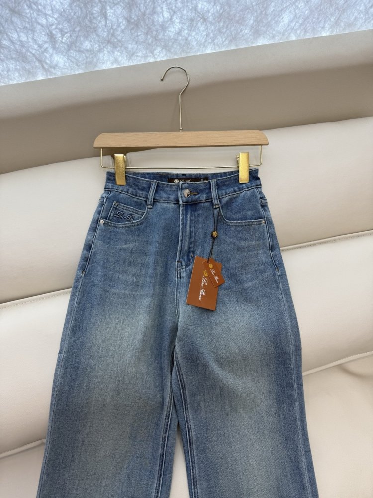 Джинсы женские фото 6