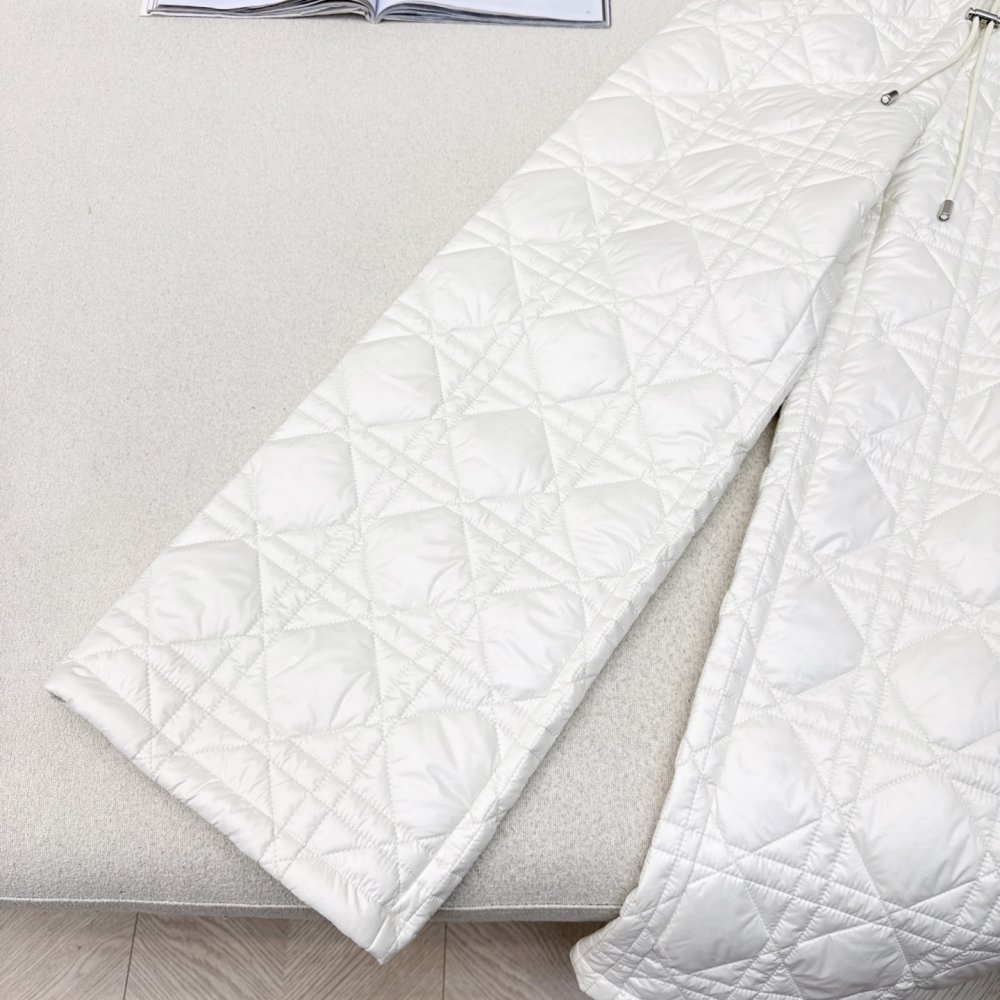 Джинсы женские фото 6