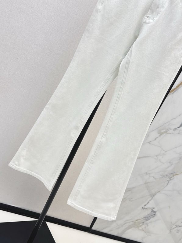 Джинсы женские фото 6