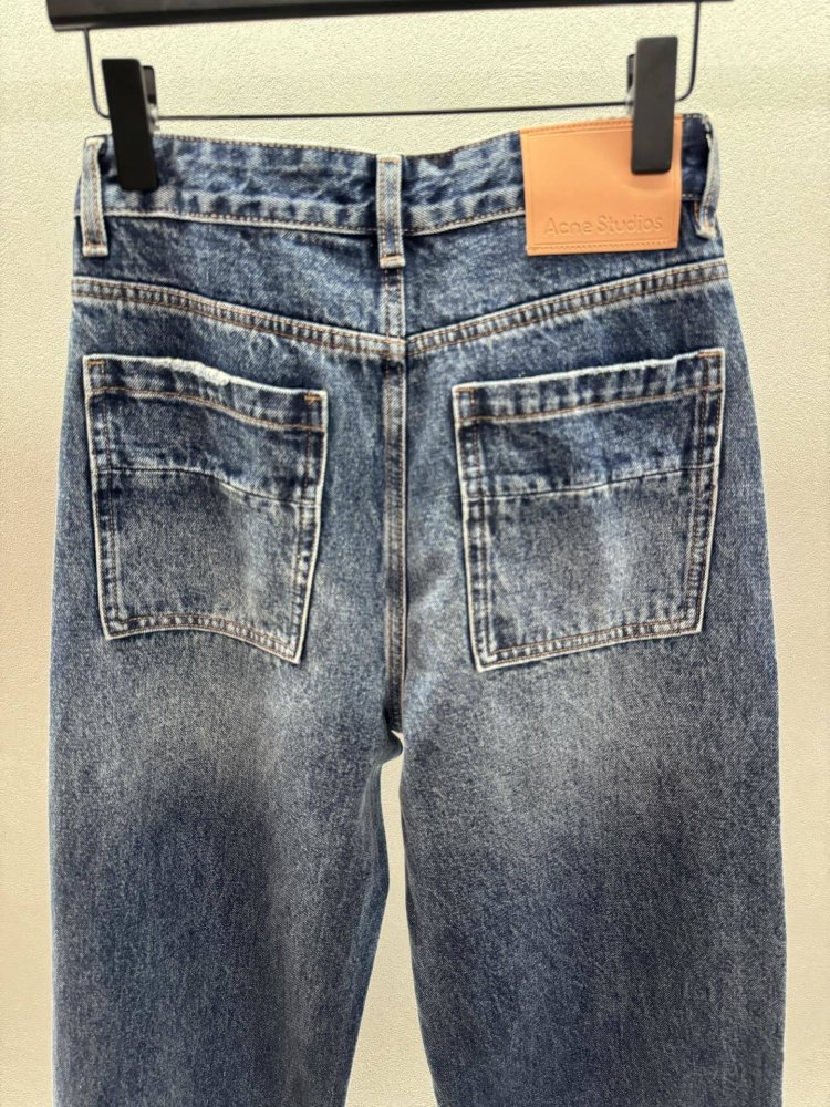 Джинсы женские фото 6