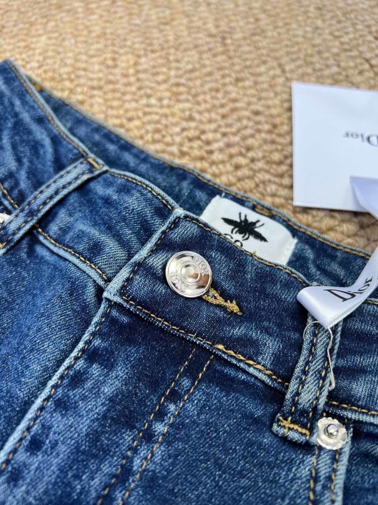 Джинсы женские фото 6