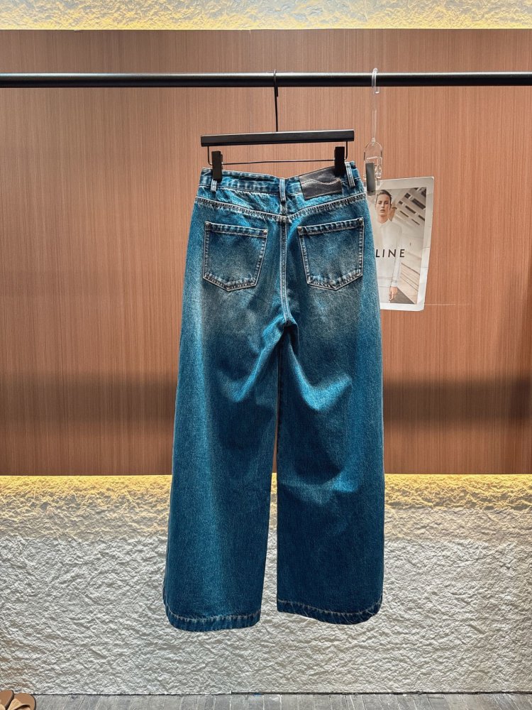 Джинсы женские фото 6