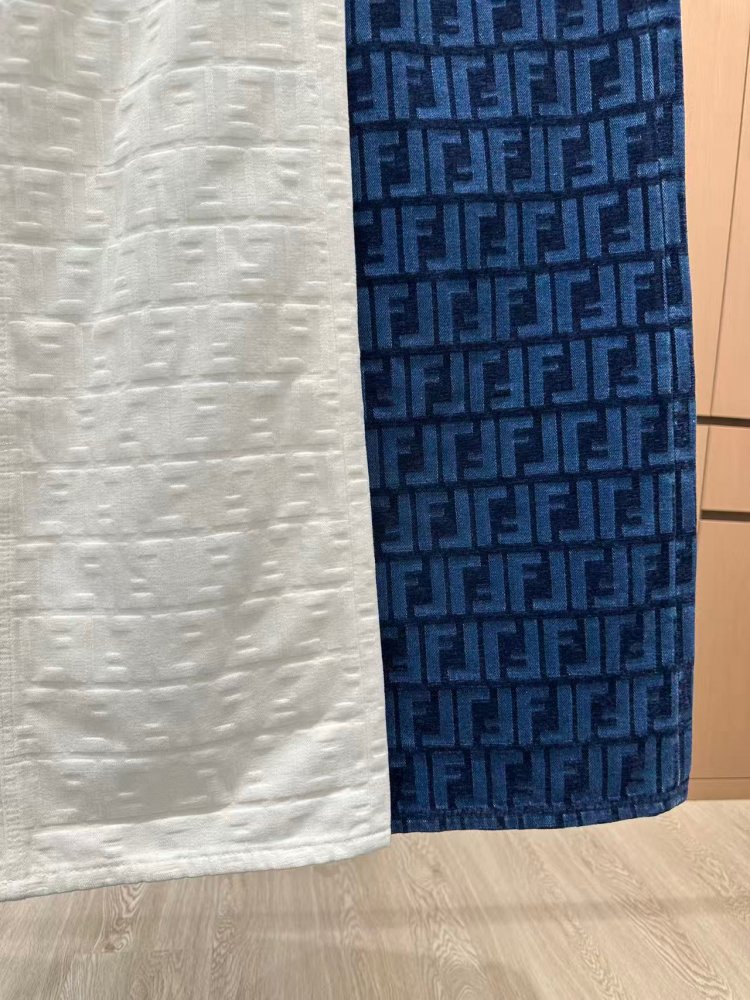 Джинсы женские фото 6