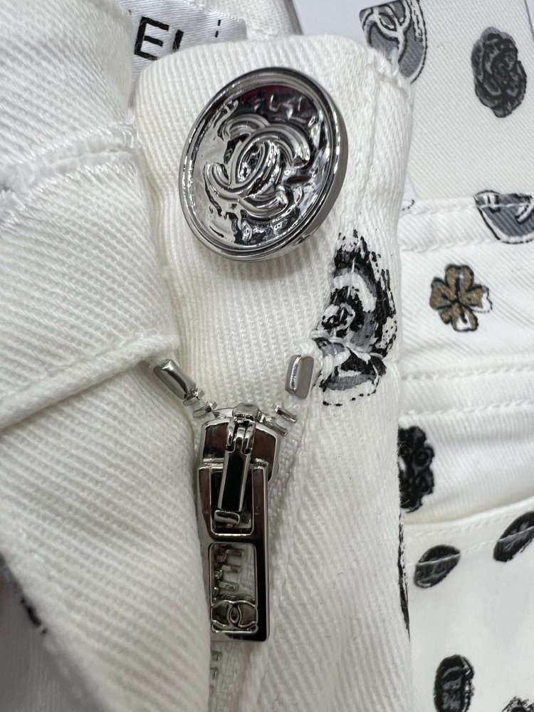 Джинсы женские фото 6