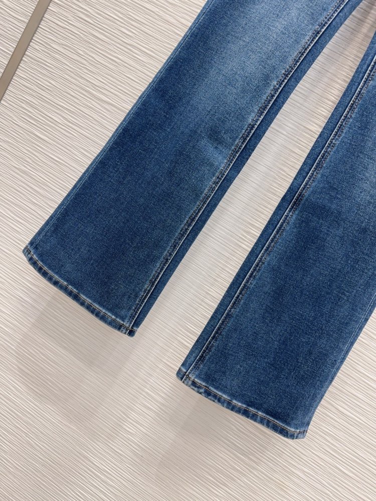 Джинсы женские фото 6