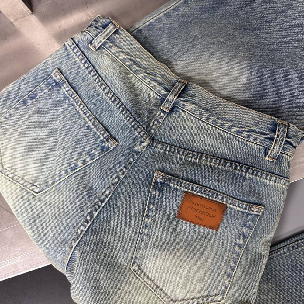 Джинсы женские фото 6