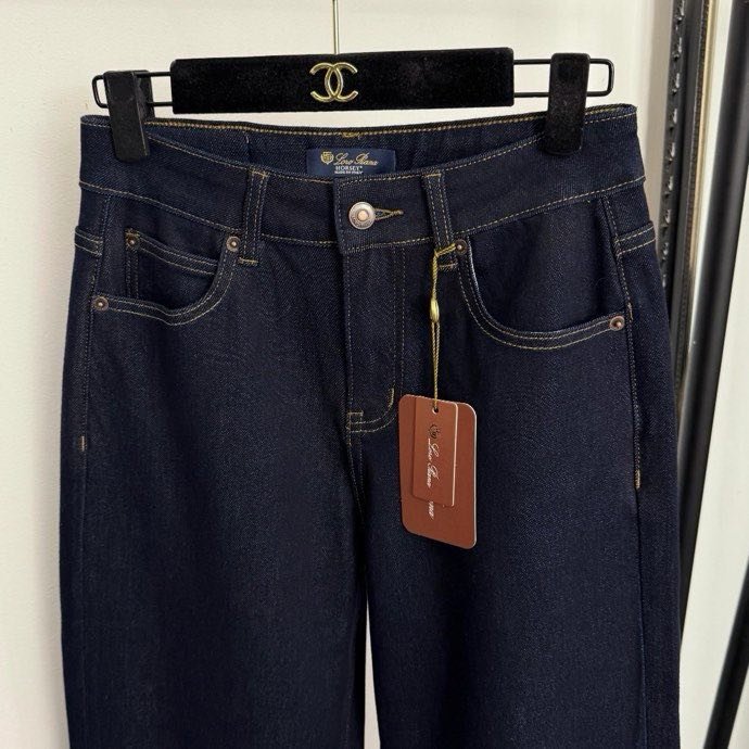 Джинсы женские фото 6