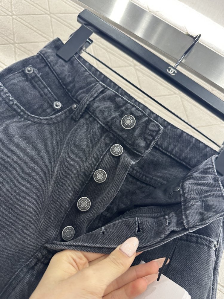 Джинсы женские фото 6