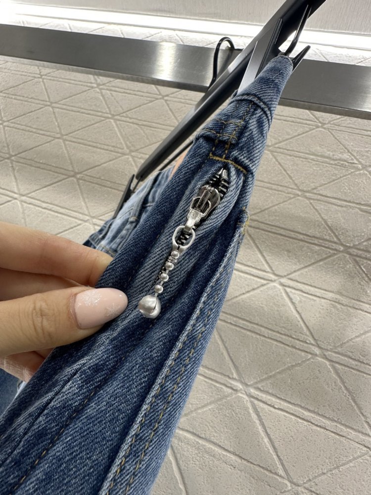 Джинсы женские фото 6