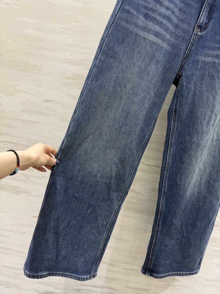 Джинсы женские фото 6