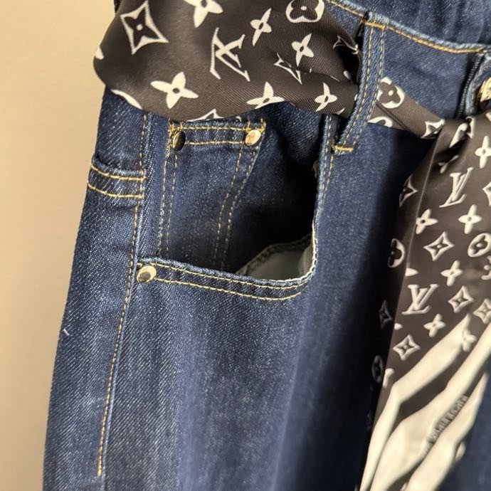 Джинсы женские фото 6