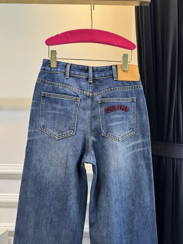 Джинсы женские фото 6