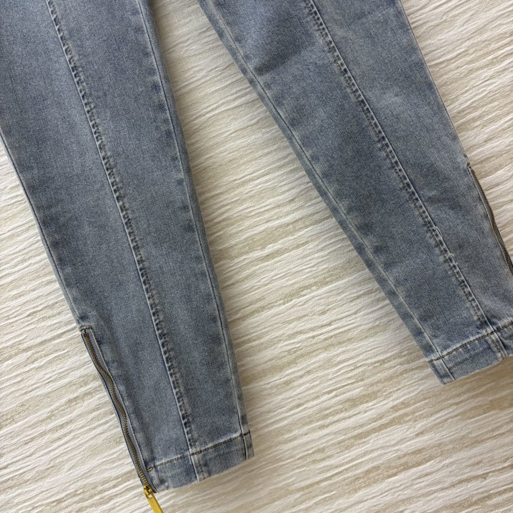 Джинсы женские фото 7