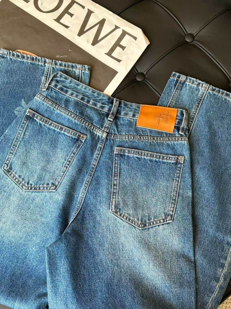 Джинсы женские фото 7