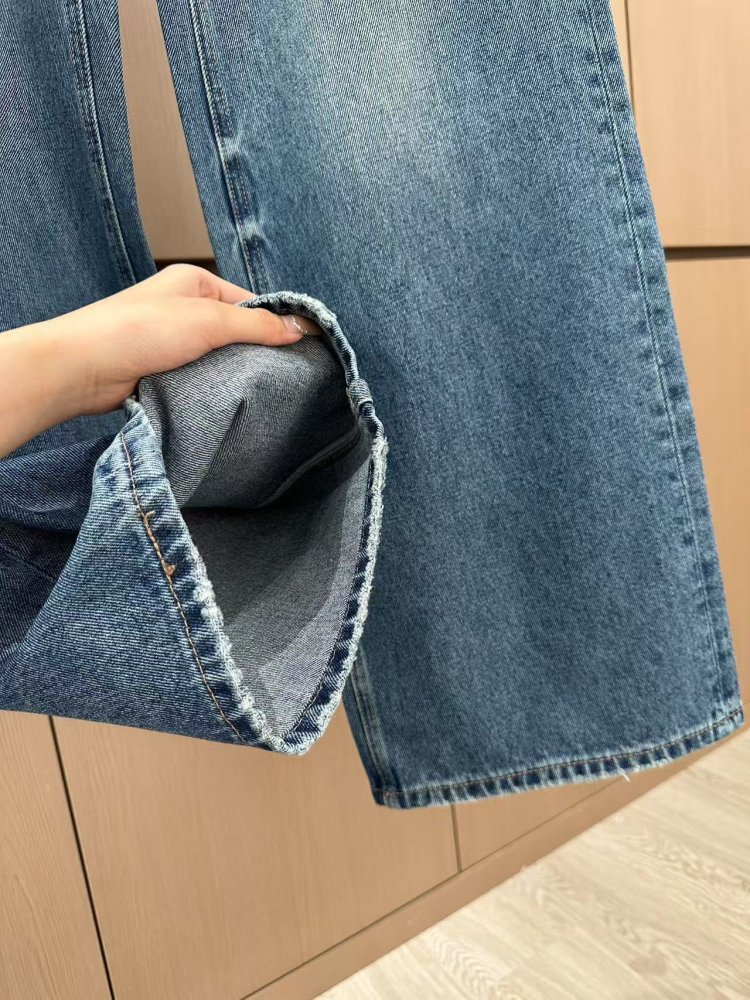 Джинсы женские фото 7