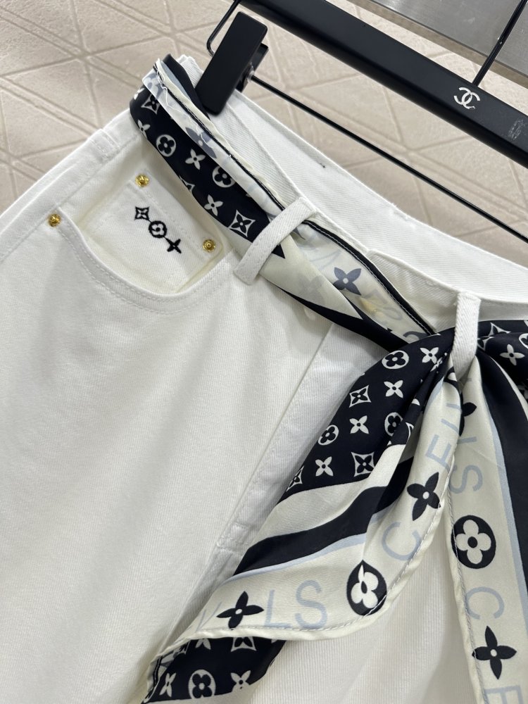 Джинсы женские фото 7