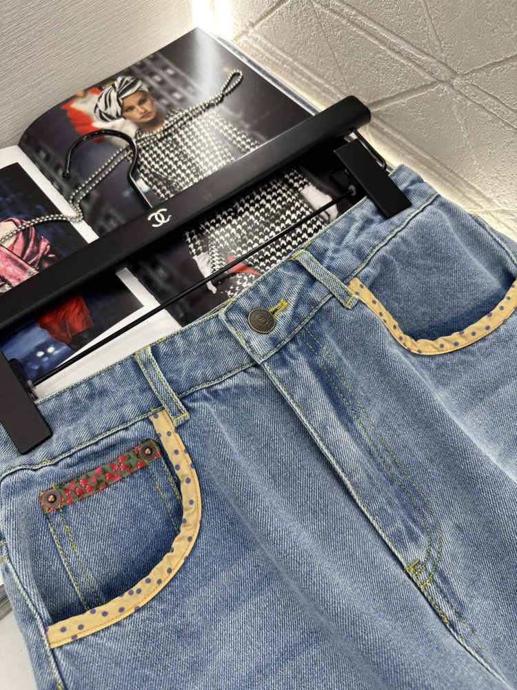 Джинсы женские фото 7