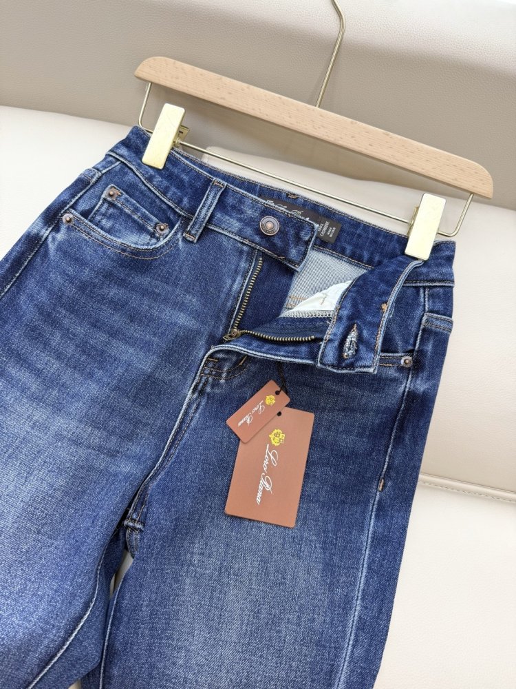 Джинсы женские фото 7