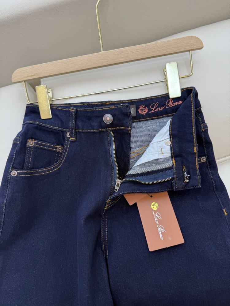 Джинсы женские фото 7