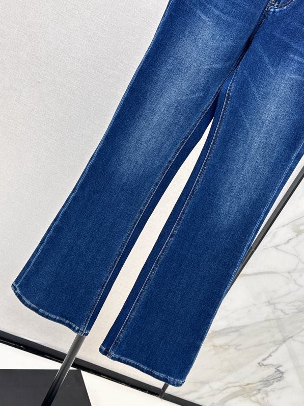 Джинсы женские фото 7