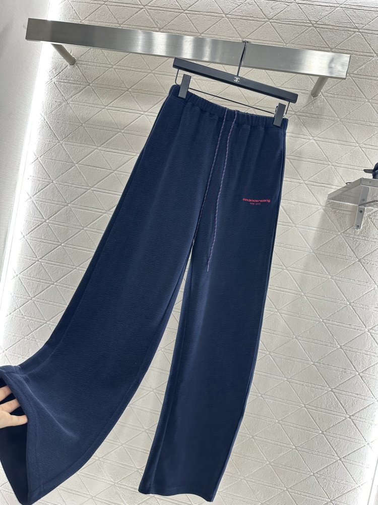 Джинсы женские фото 7